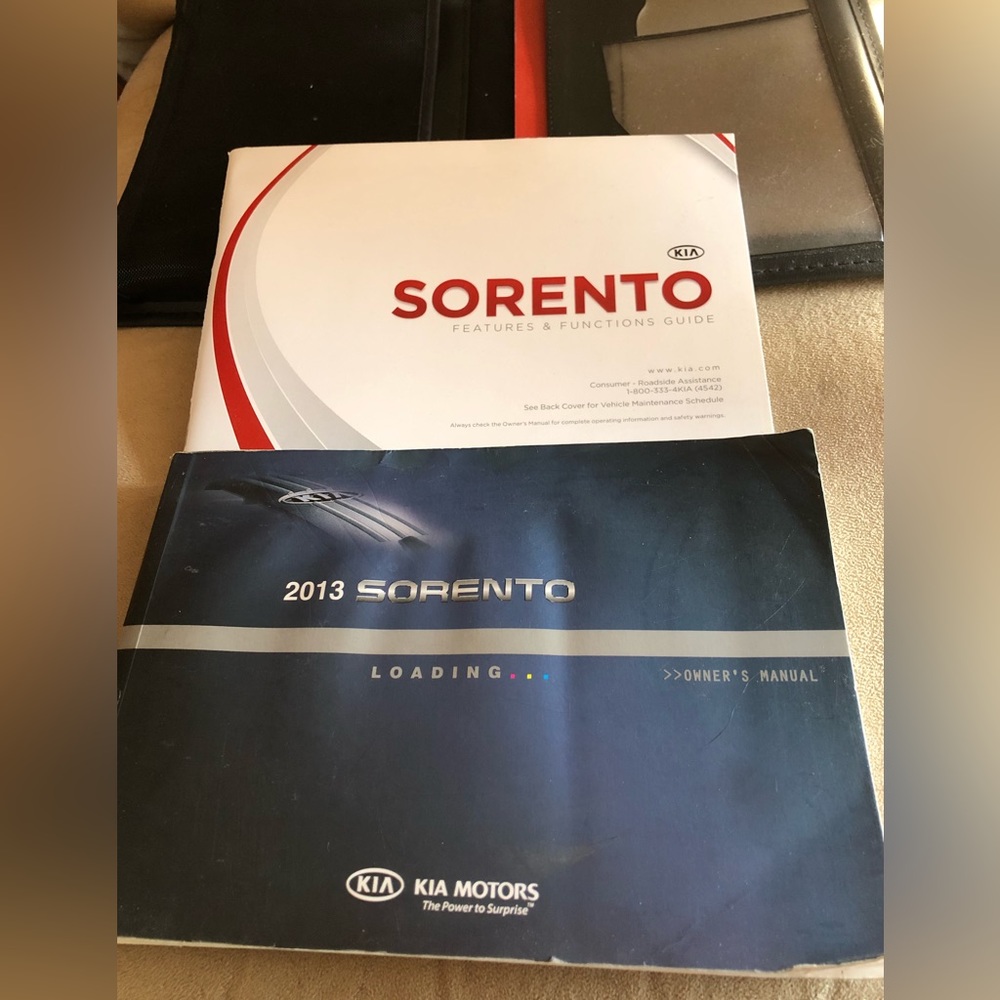 2013 Kia Sorrento Owners Manual With Supplements And Case
